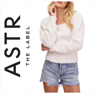 Astr The Label Ivory Square Neck Fuzzy Cropped Sweater Women's Size Extra Small